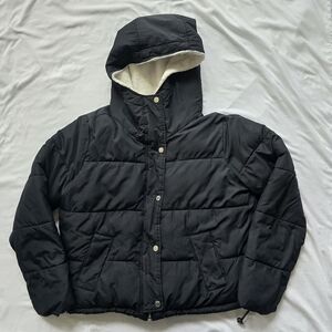 Hollister Black Hooded Sherpa Lined Puffer Jacket Women’s Large